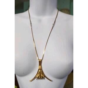 Vintage MMA Met. Museum Of Art 1976 Signed Rocket Ship Pendant With Vintag Chain